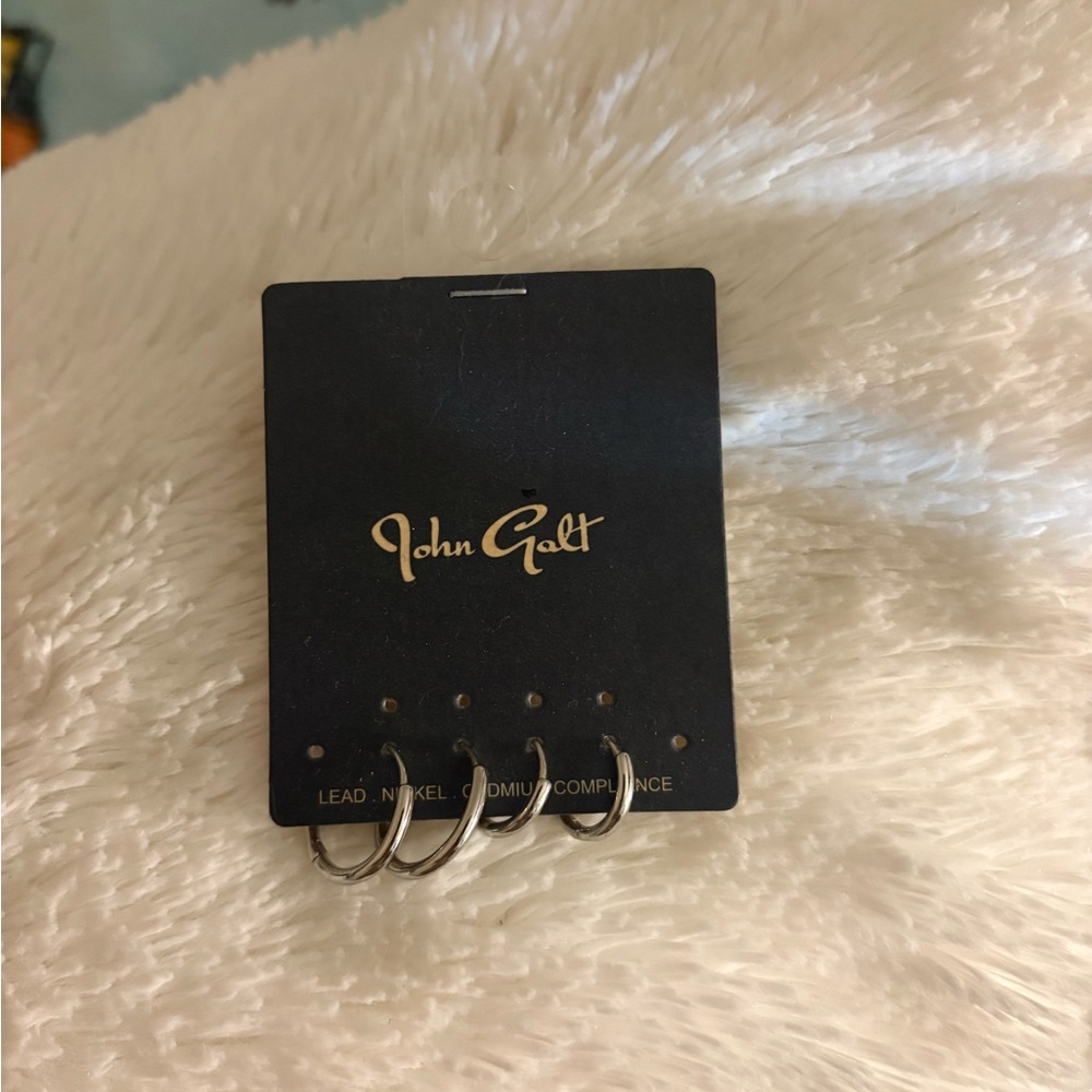 Brandy Melville john galt hoop earrings